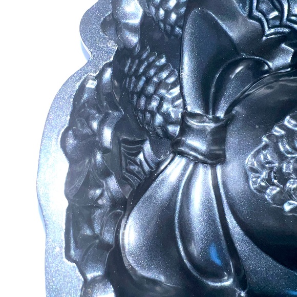 Nordic Ware Kitchen Nordic Ware Wreath Bundt Cake Pan Poshmark